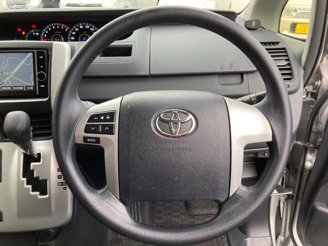 TOYOTA VOXY X