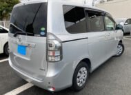 TOYOTA VOXY X